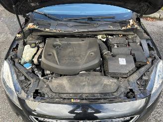 Volvo V-40 2.0 D2 16V Hatchback 4Dr Diesel 1.969cc 88kW (120pk) FWD 2015-02/2019-08 (MV74) D4204T8; B picture 7