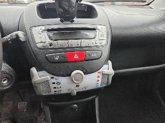 Peugeot 107 1.0 Active picture 9