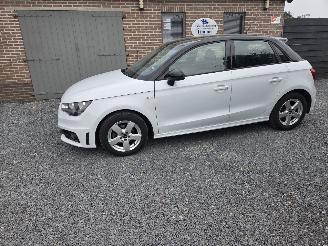 Unfallwagen Audi A1 SPORTBACK 1.2 TFSI Admired 2014/9