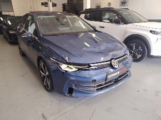 Avarii autoturisme Volkswagen Golf 1.5 Hybride 204PK! DSG PANO LEDER MASSAGE FULL 2025 15.000km 2025/9