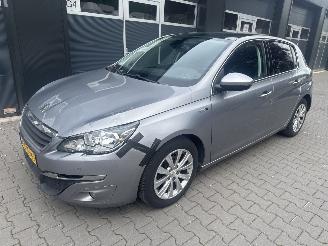 skadebil auto Peugeot 308 1.2 puretech style PANO 2015/3