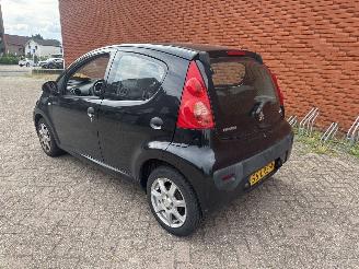 Peugeot 107  picture 3