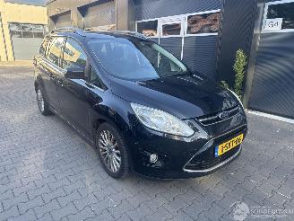 Unfallwagen Ford Grand C-Max 1.0 Titanium Full options 2013/1