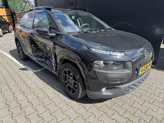 Damaged car Citroën C4 cactus 1.2 VTI Feel 2015/1