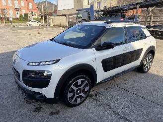 krockskadad bil auto Citroën C4 cactus  2016/6