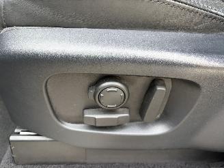 Land Rover Discovery 3.0 HSE SD6 picture 18