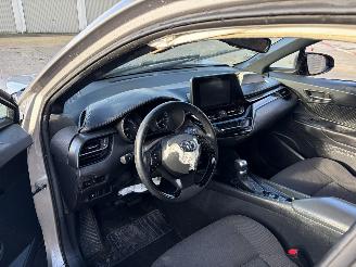 Toyota C-HR 1.8i - 16V HYBRID picture 3
