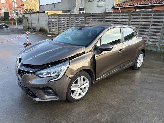 Unfallwagen Renault Clio 5 1.0I TCE 100 2020/6