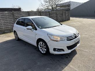 skadebil auto Citroën C4 1.6 HDI - 8V TURBO 2013/5