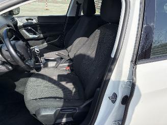 Peugeot 308 2 PHASE 2 1,5 picture 8