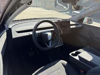 Tesla Model Y 5YJY 2 60KWH picture 3
