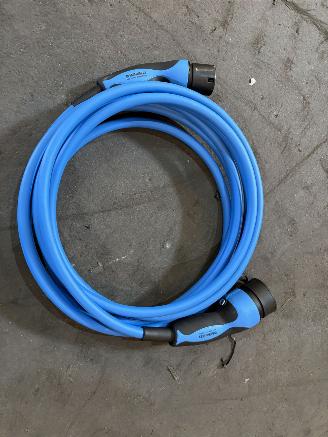 Tesla Model Y 5YJY 2 60KWH picture 23