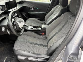Peugeot e-208 II 136 ALLURE PACKET 50KWH picture 8