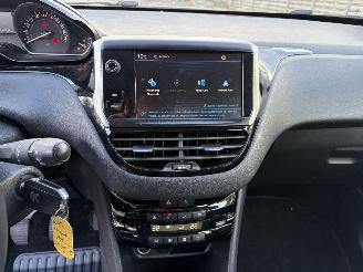 Peugeot 208 1 PHASE 2 1,2 picture 11