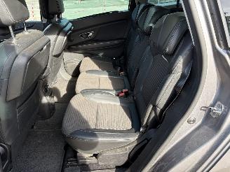 Renault Grand-scenic 7 SEATS 1.6 DCI BOSE EDITION picture 9