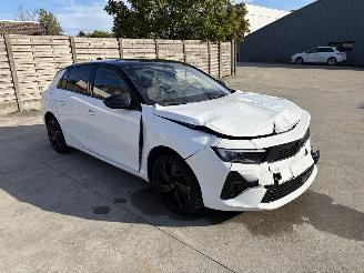  Opel Astra 1.2i - 12V TURBO 2024/6