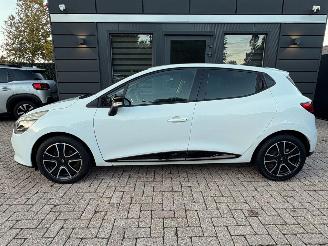 Avarii autoturisme Renault Clio 0.9 TCe Night & Day | Navi Pdc Lm-velgen 2013/6