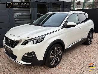 Damaged car Peugeot 3008 1.2 PureTech Première | Navi Panoramadak Camera 2017/11
