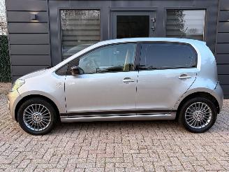 Volkswagen Up! 1.0 high up CUP 5 deurs | Airco Mistlampen Lm-velgen picture 2