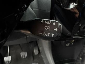 Peugeot 108 1.0 e-VTi Allure 5 deurs | Airco LED Lm-velgen picture 15