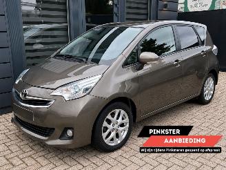 skadebil auto Toyota Verso S 1.3 VVT-i Dynamic | Navi Panoramadak Camera 2015/2