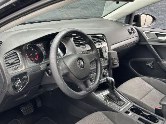 Volkswagen Golf 1.6TDI DSG NAP picture 7