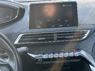Peugeot 3008 1.2 GT Line picture 12