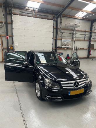 skadebil auto Mercedes C-klasse C 200 CDI Avantgarde Automaat 2011/6