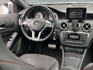 Mercedes A-klasse A180 AMG Line Panorama Alcantara Led picture 11