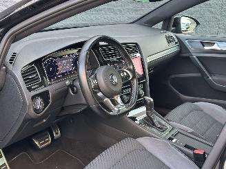 Volkswagen Golf 1.5TSI 3x R-Line picture 12