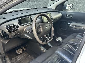Citroën C4 cactus 1.2 e-VTi Shine picture 12