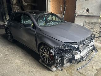 Auto incidentate Mercedes AMG A45s Edition One Schaalstoelen 2020/1