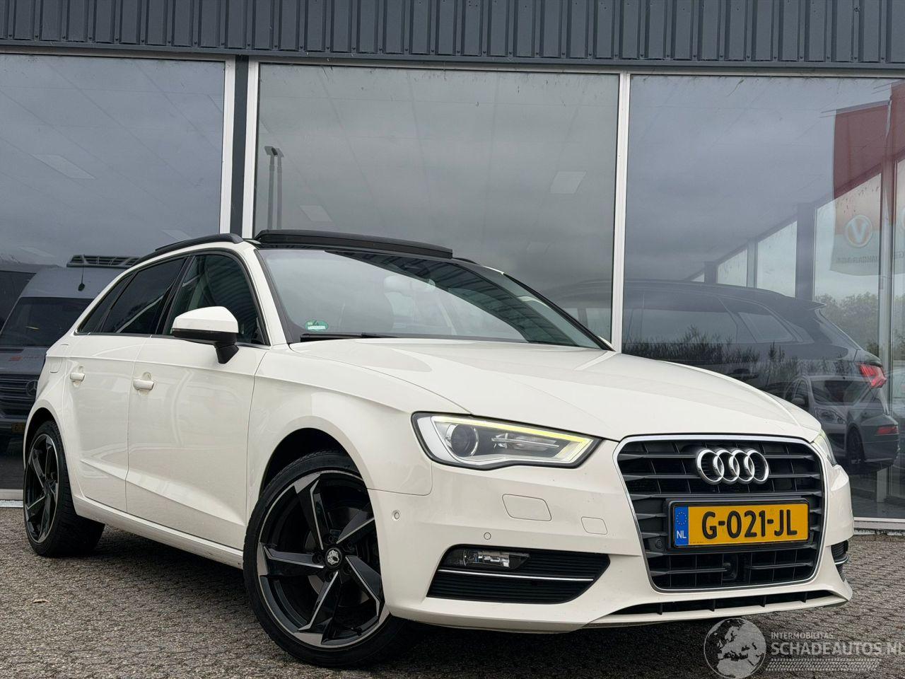 Audi A3 Sportback 1.4 TFSI S-LINE PANO AUTOMAAT