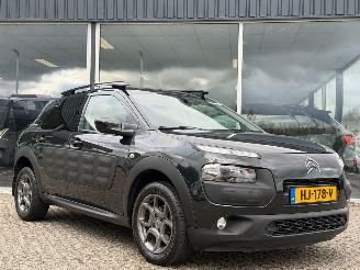  Citroën C4 cactus 1.2 PureTech Shine 2015/11