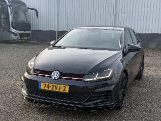 damaged passenger cars Volkswagen Golf 1.2 TSI GTI LOOK 2013/2