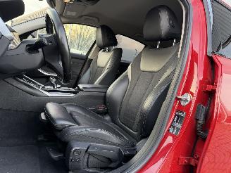 BMW 3-serie 320i High Executive AUTOMAAT/LED picture 13