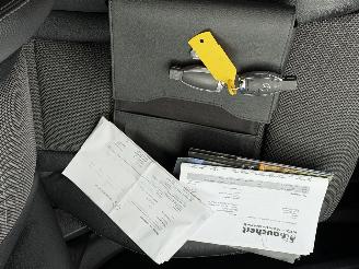 Mercedes C-klasse C180 AUTOMAAT/LED picture 15