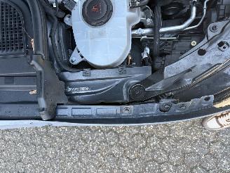 Volkswagen Golf 1.5 eTSI R-Line PANO/AUTOMAAT picture 9