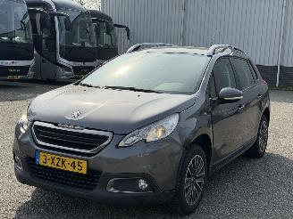 krockskadad bil auto Peugeot 2008 1.2 PureTech Active AUTOMAAT 2014/11