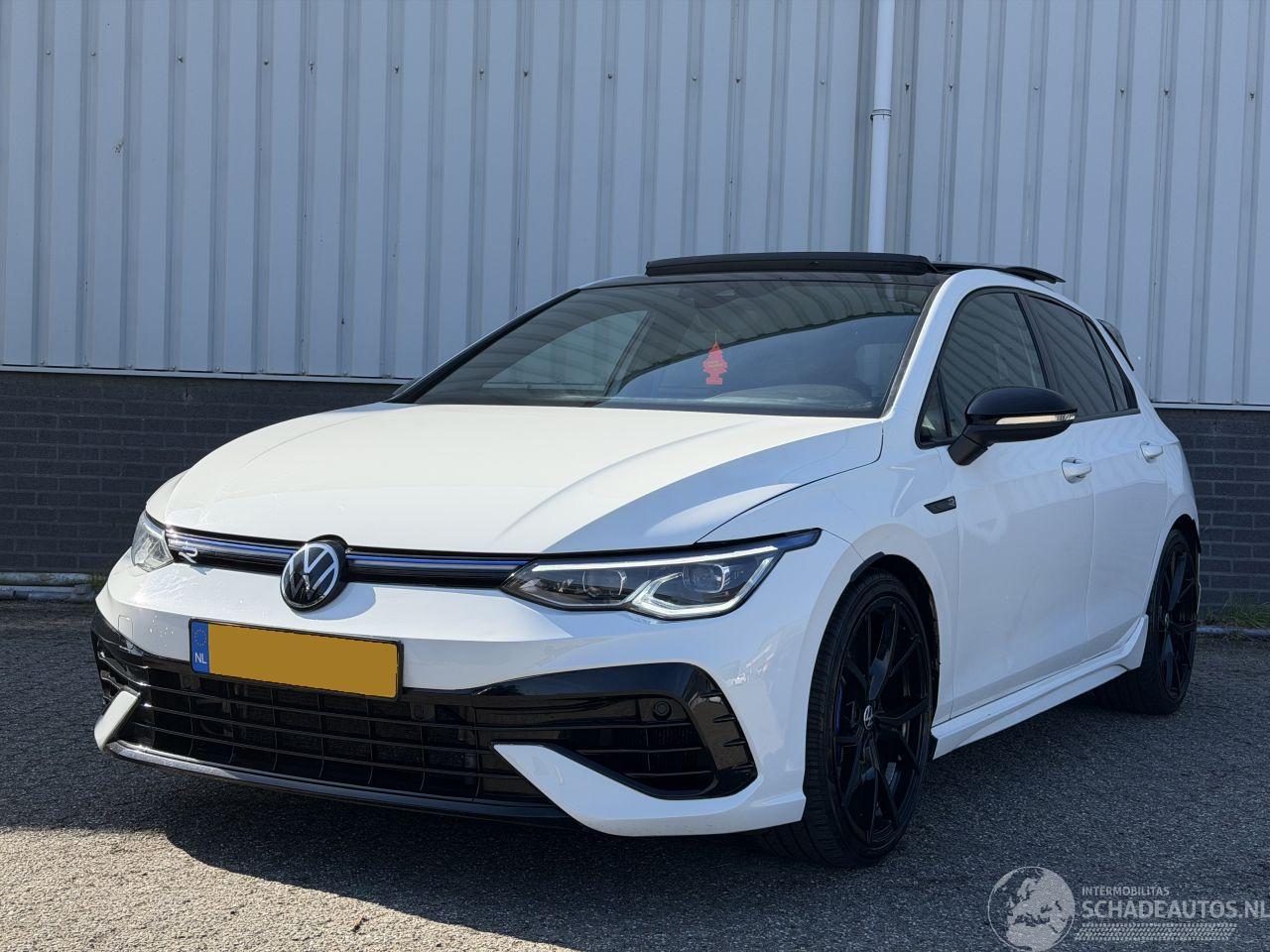 Volkswagen Golf 2.0 TSI R 4Motion PANO/AKRA
