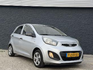 Voiture accidenté Kia Picanto 1.0 CVVT Comfort pack AIRCO 2012/6