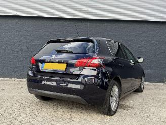 Peugeot 308 1.2 BENZINE AUTOMAAT/GLASDAK picture 5