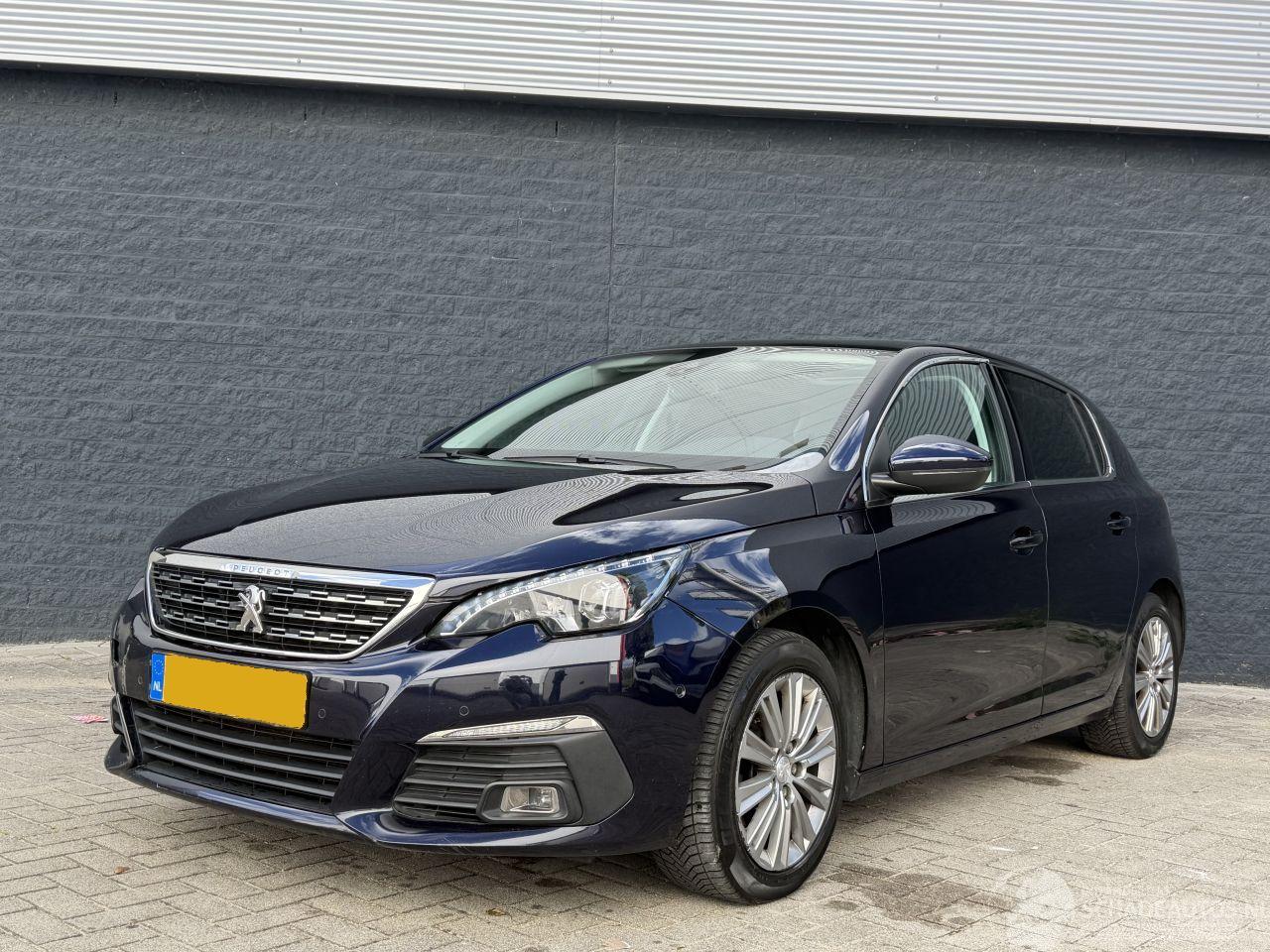 Peugeot 308 1.2 BENZINE AUTOMAAT/GLASDAK