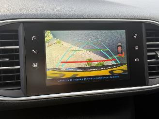 Peugeot 308 1.2 BENZINE AUTOMAAT/GLASDAK picture 15