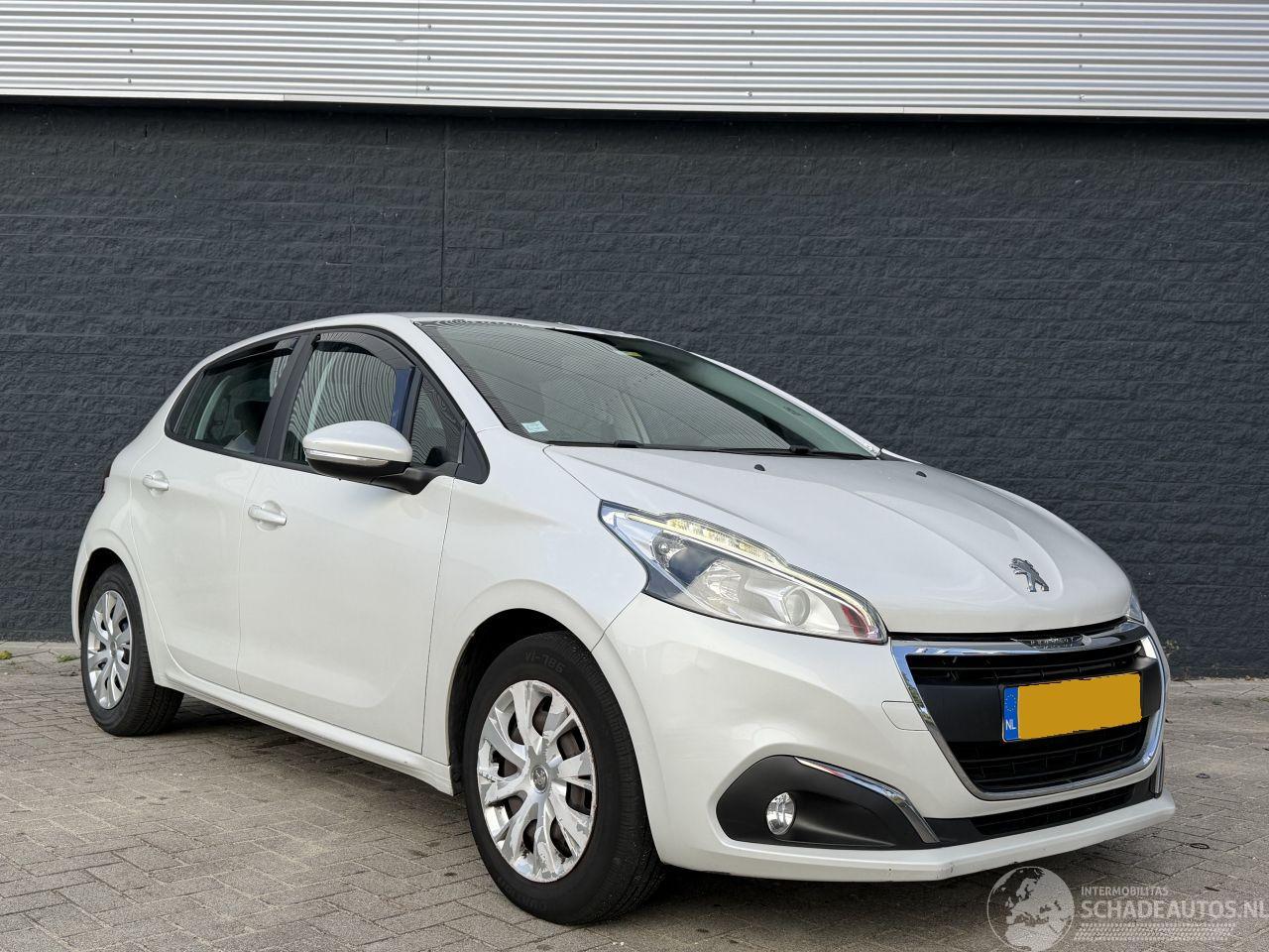 Peugeot 208 1.2 benzine FACELIFT
