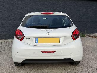 Peugeot 208 1.2 benzine FACELIFT picture 4