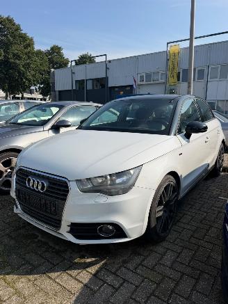 Schadeauto Audi A1 1.6TDI S-LINE AUTOMAAT 2014/9