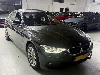 BMW 3-serie 330e automaat/panoramadak/led picture 3