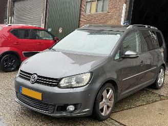 škoda osobní automobily Volkswagen Touran 1.4TSI PANO/DSG HIGHLINE 2010/10