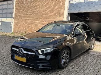 Unfallwagen Mercedes A-klasse A180d AMG/AUTOMAAT/PANO 2018/5